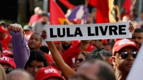 El Supremo brasileño debate liberar a Lula mientras se cuestiona al exjuez que le condenó El Supremo brasileño debate liberar a Lula mientras se cuestiona al exjuez que le condenó