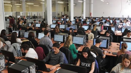 Renovadas críticas del peronismo al escrutinio provisorio