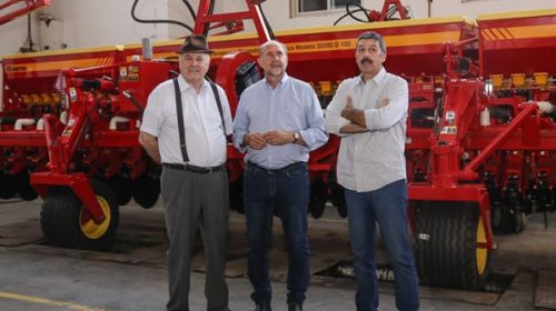 Con la firma de un compromiso, Perotti intenta que los productores acepten a Alberto