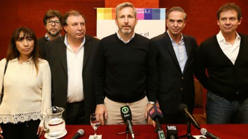 Frigerio y Pichetto ya suman 14 mil kilómetros buscando votos para Macri