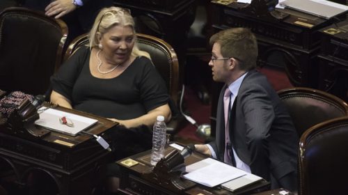 Carrió reaviva la interna dentro del oficialismo y complica al Gobierno