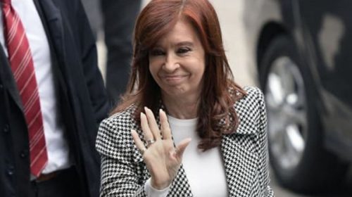 Cristina Kirchner le informó a Claudio Bonadio que quiere ir a juicio oral por la causa de los cuadernos