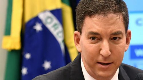 Bolsonaro amenaza con meter preso al periodista que reveló las escuchas de Moro