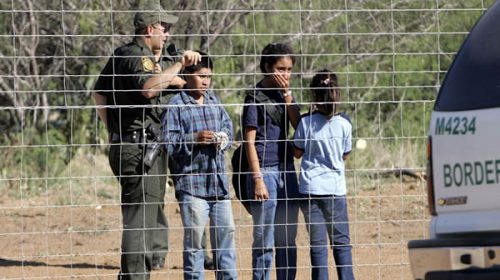 Trump quiere detener a niños migrantes por tiempo indefinido