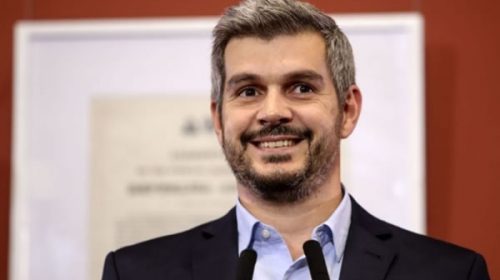 Marcos Peña llama a la militancia macrista a divertirse en la campaña