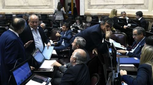 El Gobierno reabre el Senado y negocia con el peronismo aprobar un puñado de jueces