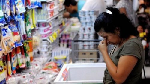Tras la devaluación, la inflación se duplicará en agosto con un piso de 4% y un pico en alimentos