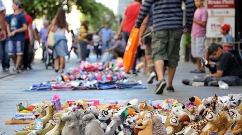 Aumentó la venta ilegal en Paraná, según la Cámara Argentina de Comercio Aumentó la venta ilegal en Paraná, según la Cámara Argentina de Comercio