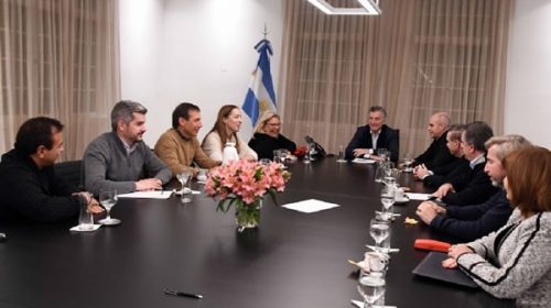 El Gobierno acordó formar una Mesa de Acción Política que se reunirá semanalmente