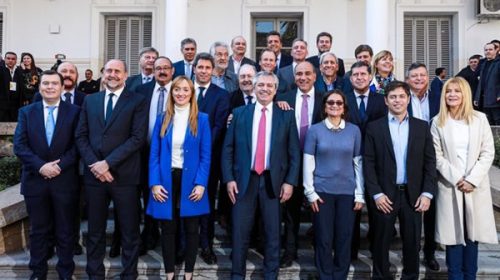Alberto F. se muestra con los gobernadores y prepara anuncios sobre el Pacto Social