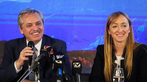 Alberto Fernández viaja a Mendoza para retomar la campaña electoral tras su triunfo en las PASO