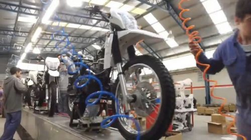 Zanella cerró otra de sus plantas y echó a todos sus empleados Zanella cerró otra de sus plantas y echó a todos sus empleados