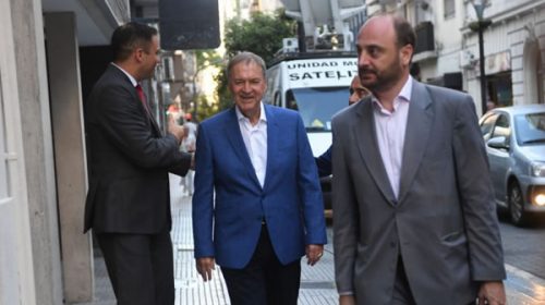 Schiaretti habló con Alberto y acordaron una reunión en Córdoba
