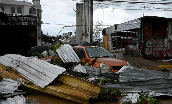 El potente huracán Otis devastó Acapulco: 27 muertos, destrucción masiva y una ciudad aislada