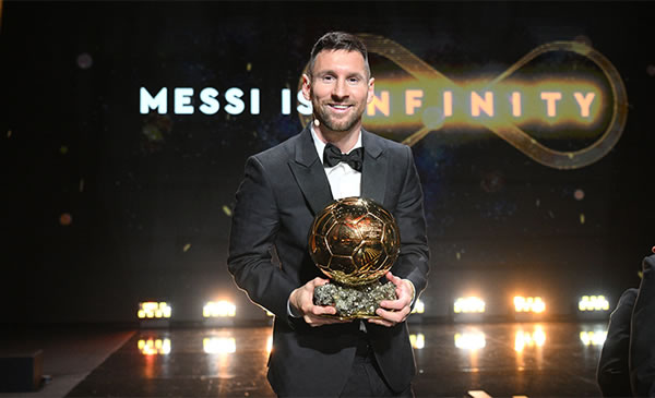 Messi, infinito: logró más de 100 premios personales tras su octavo Balón de Oro